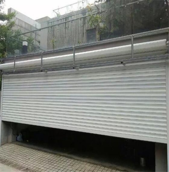 保定車庫(kù)門安裝